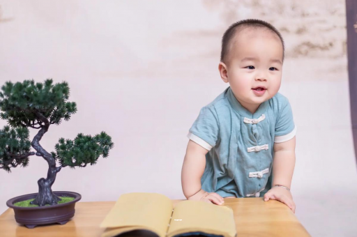 中卫宝宝爱吐奶是什么原因